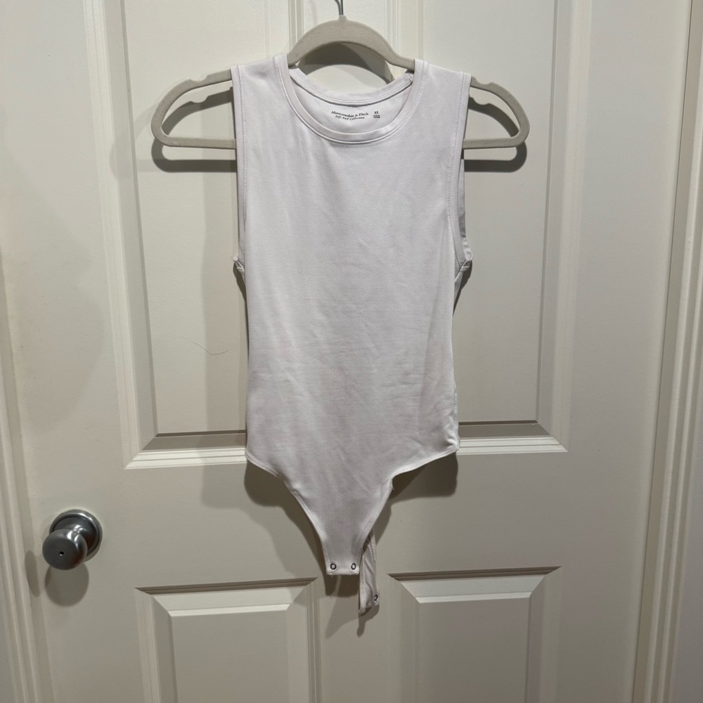 Abercrombie & Fitch Soft White Top